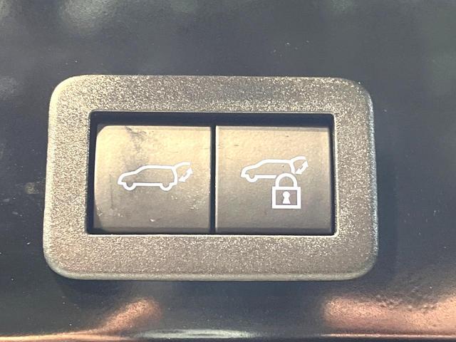 カローラクロス ハイブリッド　Ｚ　禁煙車　衝突軽減システム　レーダークルーズ　ナビ付ディスプレイオーディオ　全周囲カメラ　フルセグ　ＥＴＣ　ｂｌｕｅｔｏｏｔｈ再生　シートヒータ　パワーシート　ハーフレザーシート　パワーバックドア（31枚目）