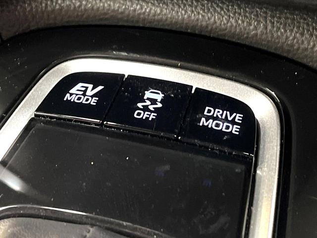 カローラクロス ハイブリッド　Ｚ　禁煙車　衝突軽減システム　レーダークルーズ　ナビ付ディスプレイオーディオ　全周囲カメラ　フルセグ　ＥＴＣ　ｂｌｕｅｔｏｏｔｈ再生　シートヒータ　パワーシート　ハーフレザーシート　パワーバックドア（33枚目）