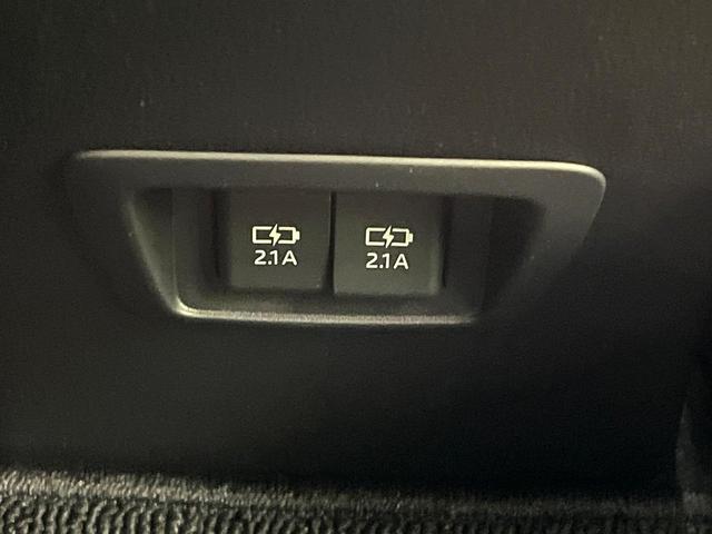 カローラクロス ハイブリッド　Ｚ　禁煙車　衝突軽減システム　レーダークルーズ　ナビ付ディスプレイオーディオ　全周囲カメラ　フルセグ　ＥＴＣ　ｂｌｕｅｔｏｏｔｈ再生　シートヒータ　パワーシート　ハーフレザーシート　パワーバックドア（37枚目）