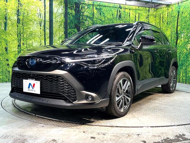 カローラクロス ハイブリッド　Ｚ　禁煙車　衝突軽減システム　レーダークルーズ　ナビ付ディスプレイオーディオ　全周囲カメラ　フルセグ　ＥＴＣ　ｂｌｕｅｔｏｏｔｈ再生　シートヒータ　パワーシート　ハーフレザーシート　パワーバックドア（49枚目）