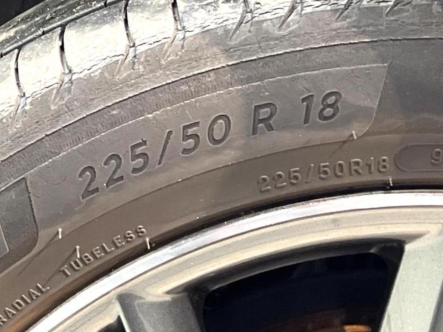 カローラクロス ハイブリッド　Ｚ　禁煙車　衝突軽減システム　レーダークルーズ　ナビ付ディスプレイオーディオ　全周囲カメラ　フルセグ　ＥＴＣ　ｂｌｕｅｔｏｏｔｈ再生　シートヒータ　パワーシート　ハーフレザーシート　パワーバックドア（64枚目）