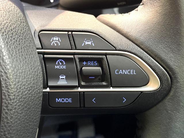 ヴォクシー ハイブリッドＳ－Ｚ　後席モニター　１０．５型ディスプレイオーディオ　両側電動ドア　快適利便ＰＫＧ　セーフティセンス　レーダークルーズ　禁煙車　パワーバックドア　シートヒーター　ステアリングヒーター　Ｂｌｕｅｔｏｏｔｈ（7枚目）