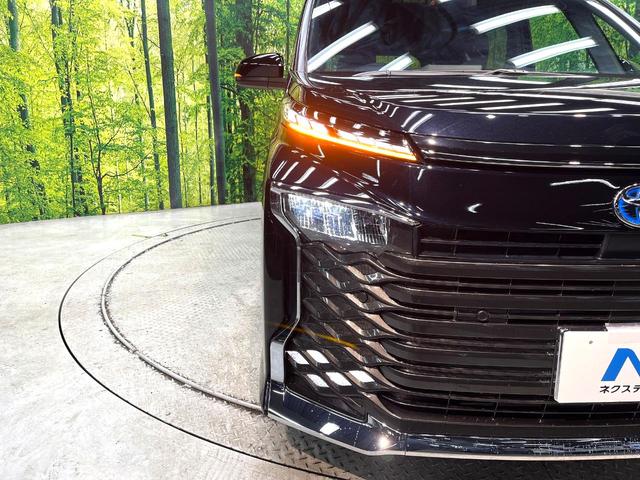 ヴォクシー ハイブリッドＳ－Ｚ　後席モニター　１０．５型ディスプレイオーディオ　両側電動ドア　快適利便ＰＫＧ　セーフティセンス　レーダークルーズ　禁煙車　パワーバックドア　シートヒーター　ステアリングヒーター　Ｂｌｕｅｔｏｏｔｈ（13枚目）