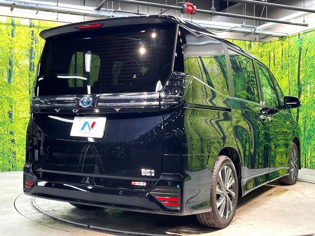 ヴォクシー ハイブリッドＳ－Ｚ　後席モニター　１０．５型ディスプレイオーディオ　両側電動ドア　快適利便ＰＫＧ　セーフティセンス　レーダークルーズ　禁煙車　パワーバックドア　シートヒーター　ステアリングヒーター　Ｂｌｕｅｔｏｏｔｈ（18枚目）