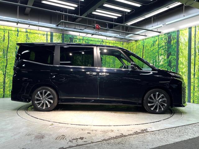 ヴォクシー ハイブリッドＳ－Ｚ　後席モニター　１０．５型ディスプレイオーディオ　両側電動ドア　快適利便ＰＫＧ　セーフティセンス　レーダークルーズ　禁煙車　パワーバックドア　シートヒーター　ステアリングヒーター　Ｂｌｕｅｔｏｏｔｈ（34枚目）