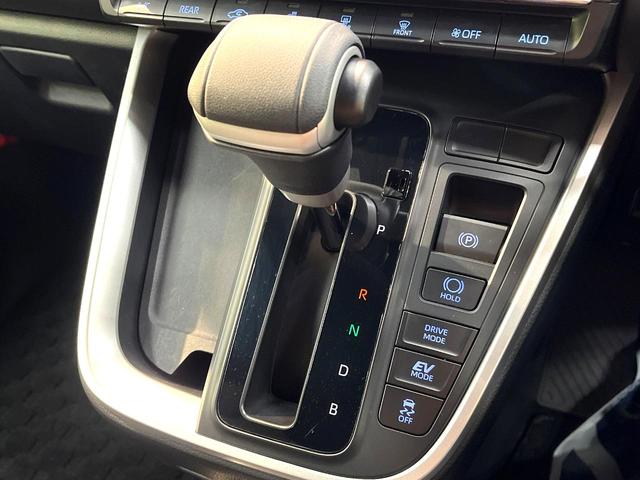 ヴォクシー ハイブリッドＳ－Ｚ　後席モニター　１０．５型ディスプレイオーディオ　両側電動ドア　快適利便ＰＫＧ　セーフティセンス　レーダークルーズ　禁煙車　パワーバックドア　シートヒーター　ステアリングヒーター　Ｂｌｕｅｔｏｏｔｈ（51枚目）