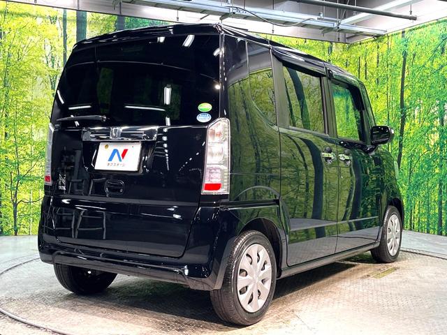 Ｎ－ＢＯＸ Ｇ　ＳＳパッケージ　禁煙車　両側電動スライドドア　純正ナビ　バックカメラ　フルセグ　ＥＴＣ　ｂｌｕｅｔｏｏｔｈ再生　ＨＩＤヘッドライト　スマートキー　ＣＤ／ＤＶＤ再生　盗難防止装置　プライバシーガラス　ベンチシート（17枚目）