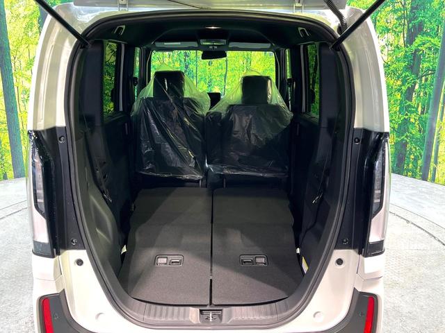 Ｎ－ＢＯＸカスタム ベースグレード　届出済未使用　ホンダセンシング　アダプティブクルーズ　電動スライド　スマートキー　パーキングセンサーシステム　ＬＥＤヘッドランプ　シートヒーター　オートハイビーム　路外逸脱抑制機能　誤発進抑制機能（10枚目）