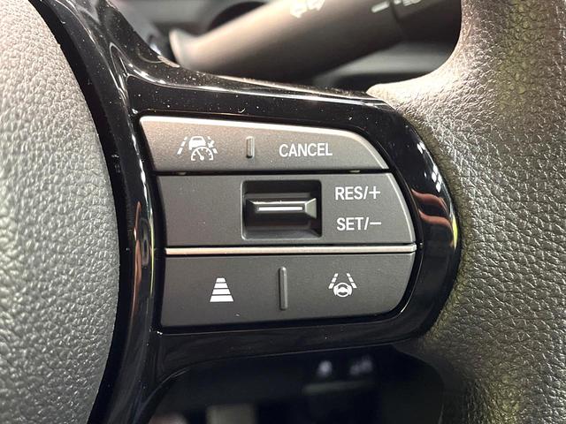 Ｎ－ＢＯＸカスタム ベースグレード　届出済未使用　ホンダセンシング　アダプティブクルーズ　電動スライド　スマートキー　パーキングセンサーシステム　ＬＥＤヘッドランプ　シートヒーター　オートハイビーム　路外逸脱抑制機能　誤発進抑制機能（4枚目）