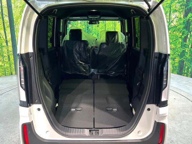 Ｎ－ＢＯＸカスタム ベースグレード　届出済未使用　ホンダセンシング　アダプティブクルーズ　電動スライド　スマートキー　パーキングセンサーシステム　ＬＥＤヘッドランプ　シートヒーター　オートハイビーム　路外逸脱抑制機能　誤発進抑制機能（10枚目）