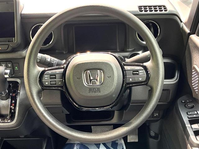 Ｎ－ＢＯＸカスタム ベースグレード　届出済未使用　ホンダセンシング　アダプティブクルーズ　電動スライド　スマートキー　パーキングセンサーシステム　ＬＥＤヘッドランプ　シートヒーター　オートハイビーム　路外逸脱抑制機能　誤発進抑制機能（11枚目）