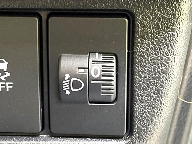 Ｎ－ＢＯＸカスタム ベースグレード　届出済未使用　ホンダセンシング　アダプティブクルーズ　電動スライド　スマートキー　パーキングセンサーシステム　ＬＥＤヘッドランプ　シートヒーター　オートハイビーム　路外逸脱抑制機能　誤発進抑制機能（53枚目）