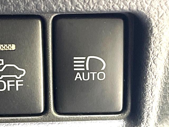 Ｃ－ＨＲ Ｇ　ＬＥＤエディション　純正９型ナビ　バックカメラ　衝突被害軽減システム　レーダークルーズ　禁煙車　シートヒーター　ドライブレコーダー　コーナーセンサー　スマートキー　ＬＥＤヘッド　ＥＴＣ　オートマチックハイビーム（44枚目）