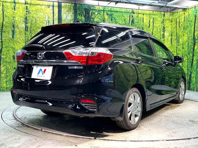 シャトル ハイブリッドＺ　純正ＳＤナビ　バックカメラ　衝突被害軽減システム　禁煙車　ハーフレザーシート　ドライブレコーダー　コーナーセンサー　ＬＥＤヘッド　ＥＴＣ　クルースコントロール　純正１６インチアルミ　オートライト（17枚目）