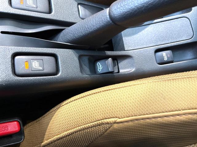 コペン ローブ　ターボ　禁煙車　シートヒーター　ドライブレコーダー　スマートキー　ＬＥＤヘッド　フォグランプ　純正１６インチアルミ　オートエアコン　革巻きステアリング　アイドリングストップ　ＣＤプレイヤー（45枚目）