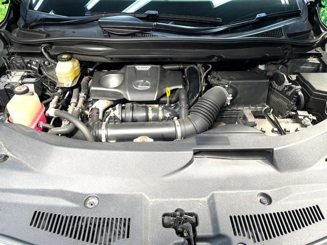 ＲＸ ＲＸ３００　Ｆスポーツ　禁煙車　サンルーフ　純正１２．３ＳＤナビ　全周囲カメラ　衝突被害軽減システム　レーダークルーズ　電動リアゲート　レザーシート　全席シートヒーター　前席シートエアコン　コーナーセンサー　１００Ｖ電源（18枚目）