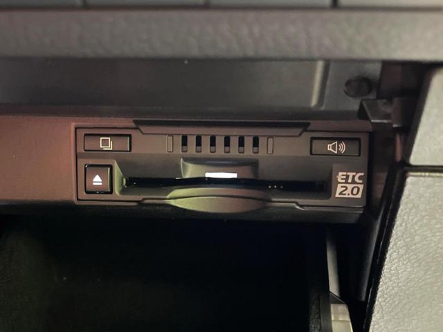 ＲＸ ＲＸ３００　Ｆスポーツ　禁煙車　サンルーフ　純正１２．３ＳＤナビ　全周囲カメラ　衝突被害軽減システム　レーダークルーズ　電動リアゲート　レザーシート　全席シートヒーター　前席シートエアコン　コーナーセンサー　１００Ｖ電源（26枚目）