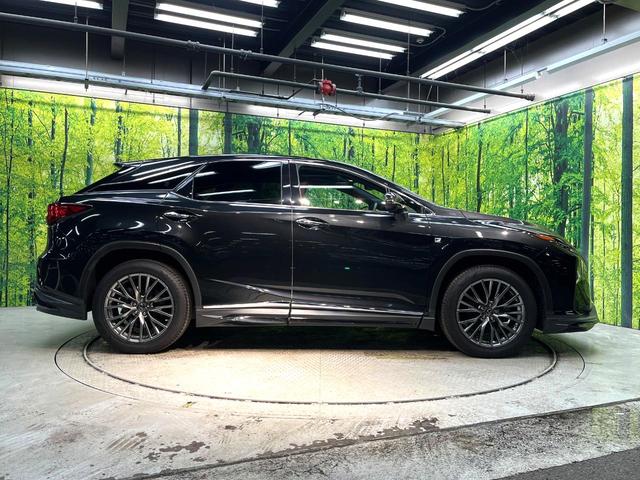 ＲＸ ＲＸ３００　Ｆスポーツ　禁煙車　サンルーフ　純正１２．３ＳＤナビ　全周囲カメラ　衝突被害軽減システム　レーダークルーズ　電動リアゲート　レザーシート　全席シートヒーター　前席シートエアコン　コーナーセンサー　１００Ｖ電源（58枚目）