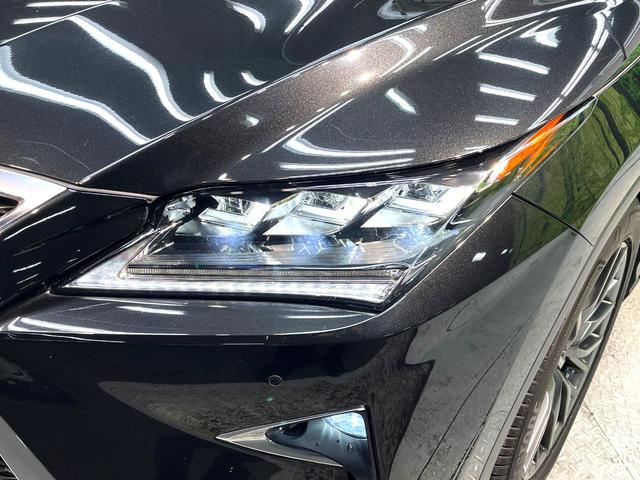 ＲＸ ＲＸ３００　Ｆスポーツ　禁煙車　サンルーフ　純正１２．３ＳＤナビ　全周囲カメラ　衝突被害軽減システム　レーダークルーズ　電動リアゲート　レザーシート　全席シートヒーター　前席シートエアコン　コーナーセンサー　１００Ｖ電源（60枚目）