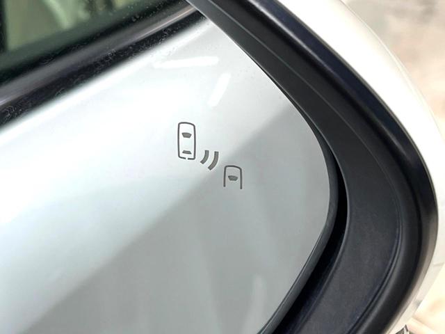 Ｃ－ＨＲ Ｇ　ＬＥＤエディション　禁煙車　純正ＳＤナビ　バックカメラ　衝突被害軽減装置　レーダークルーズ　ハーフレザーシート　パワーシート　コーナーセンサー　ＬＥＤヘッドライト　スマートキー　ＥＴＣビルトイン　Ｂｌｕｅｔｏｏｔｈ再生（7枚目）