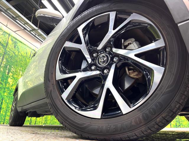 Ｃ－ＨＲ Ｇ　ＬＥＤエディション　禁煙車　純正ＳＤナビ　バックカメラ　衝突被害軽減装置　レーダークルーズ　ハーフレザーシート　パワーシート　コーナーセンサー　ＬＥＤヘッドライト　スマートキー　ＥＴＣビルトイン　Ｂｌｕｅｔｏｏｔｈ再生（13枚目）