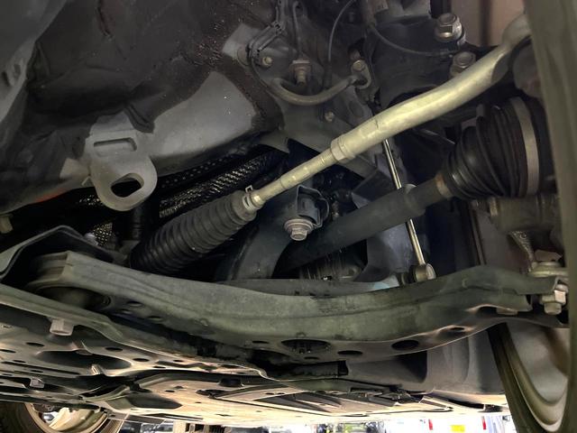 Ｃ－ＨＲ Ｇ　ＬＥＤエディション　禁煙車　純正ＳＤナビ　バックカメラ　衝突被害軽減装置　レーダークルーズ　ハーフレザーシート　パワーシート　コーナーセンサー　ＬＥＤヘッドライト　スマートキー　ＥＴＣビルトイン　Ｂｌｕｅｔｏｏｔｈ再生（21枚目）