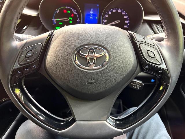 Ｃ－ＨＲ Ｇ　ＬＥＤエディション　禁煙車　純正ＳＤナビ　バックカメラ　衝突被害軽減装置　レーダークルーズ　ハーフレザーシート　パワーシート　コーナーセンサー　ＬＥＤヘッドライト　スマートキー　ＥＴＣビルトイン　Ｂｌｕｅｔｏｏｔｈ再生（43枚目）