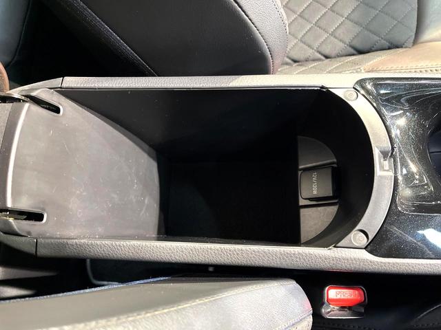 Ｃ－ＨＲ Ｇ　ＬＥＤエディション　禁煙車　純正ＳＤナビ　バックカメラ　衝突被害軽減装置　レーダークルーズ　ハーフレザーシート　パワーシート　コーナーセンサー　ＬＥＤヘッドライト　スマートキー　ＥＴＣビルトイン　Ｂｌｕｅｔｏｏｔｈ再生（60枚目）