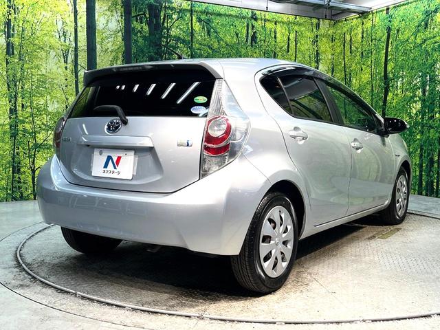 アクア Ｇ　純正ナビ　禁煙車　ドライブレコーダー　スマートキー　ＥＴＣ　オートライト　オートエアコン　ＣＤ再生　地デジＴＶ　ステアリングスイッチ　横滑り防止装置　プライバシーガラス　電動格納ドアミラー（17枚目）