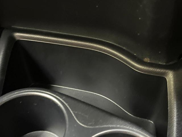 アクア Ｇ　純正ナビ　禁煙車　ドライブレコーダー　スマートキー　ＥＴＣ　オートライト　オートエアコン　ＣＤ再生　地デジＴＶ　ステアリングスイッチ　横滑り防止装置　プライバシーガラス　電動格納ドアミラー（46枚目）