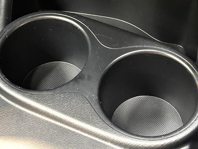 アクア Ｇ　純正ナビ　禁煙車　ドライブレコーダー　スマートキー　ＥＴＣ　オートライト　オートエアコン　ＣＤ再生　地デジＴＶ　ステアリングスイッチ　横滑り防止装置　プライバシーガラス　電動格納ドアミラー（50枚目）