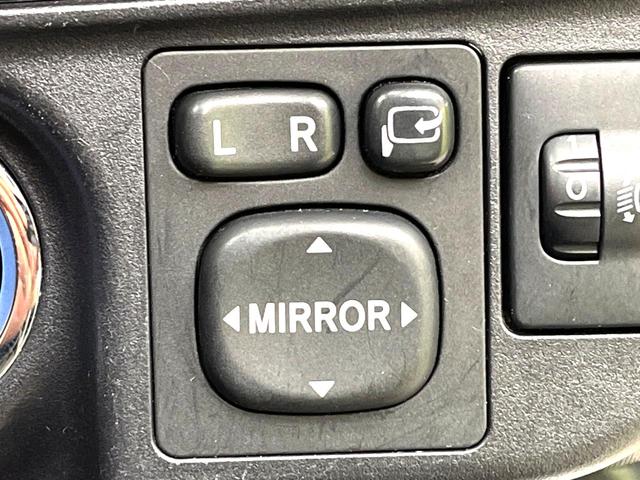 アクア Ｇ　純正ナビ　禁煙車　ドライブレコーダー　スマートキー　ＥＴＣ　オートライト　オートエアコン　ＣＤ再生　地デジＴＶ　ステアリングスイッチ　横滑り防止装置　プライバシーガラス　電動格納ドアミラー（54枚目）