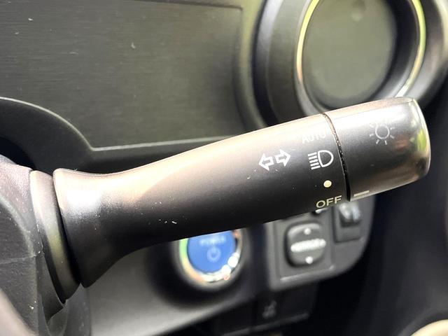 アクア Ｇ　純正ナビ　禁煙車　ドライブレコーダー　スマートキー　ＥＴＣ　オートライト　オートエアコン　ＣＤ再生　地デジＴＶ　ステアリングスイッチ　横滑り防止装置　プライバシーガラス　電動格納ドアミラー（59枚目）