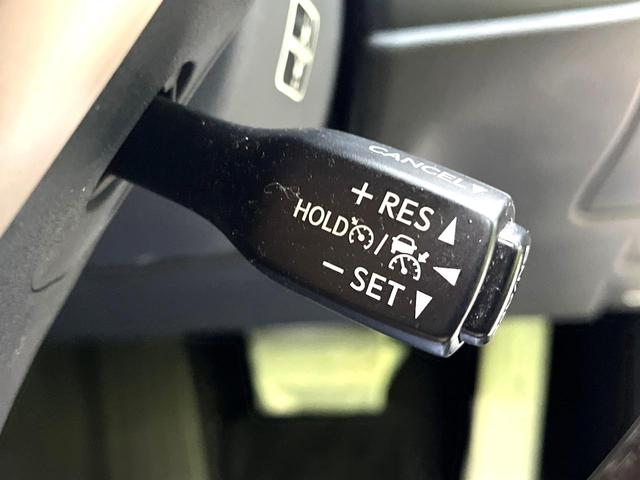 �y���[�_�[�N���[�Y�R���g���[���z�������H�ł̒��������s���y�ɁI�I�����ő��x��ۂN���[�Y�R���g���[�����A�Փˌy���V�X�e���ƘA�g���A�O���̎ԗ������m���ĎԊԂ�ۂ悤�ɑ��x���߂��Ă���܂��I�I