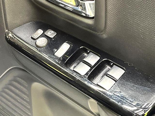 スペーシアカスタム ハイブリッドＸＳターボ　両側電動ドア　ターボ　純正８インチナビ　全周囲カメラ　衝突被害軽減システム　レーダークルーズ　禁煙車　ハーフレザーシート　シートヒーター　ドラレコ　コーナーセンサー　スマートキー　ＬＥＤヘッド　ＥＴＣ（35枚目）