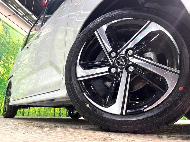 �y�����A���~�z�C�[���z�O�ςɃ}�b�`���������A���~�z�C�[���𑕒����Ă���܂��B�e��ЊO�A���~�z�C�[����A�X�^�b�h���X�^�C�����戵�����Ă���܂��B���񂲑��k����������