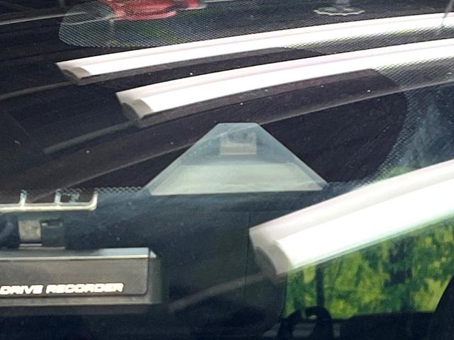 ノート ｅ－パワー　メダリスト　純正ナビ　全周囲カメラ　インテリジェントエマージェンシーブレーキ　コーナーセンサー　スマートキー　純正１５インチアルミ　オートライト　オートエアコン　Ｂｌｕｅｔｏｏｔｈ再生　フルセグ　盗難防止装置（3枚目）