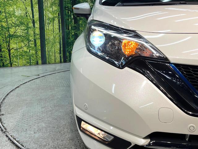 ノート ｅ－パワー　メダリスト　純正ナビ　全周囲カメラ　インテリジェントエマージェンシーブレーキ　コーナーセンサー　スマートキー　純正１５インチアルミ　オートライト　オートエアコン　Ｂｌｕｅｔｏｏｔｈ再生　フルセグ　盗難防止装置（12枚目）