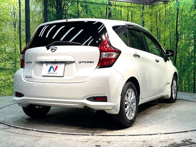 ノート ｅ－パワー　メダリスト　純正ナビ　全周囲カメラ　インテリジェントエマージェンシーブレーキ　コーナーセンサー　スマートキー　純正１５インチアルミ　オートライト　オートエアコン　Ｂｌｕｅｔｏｏｔｈ再生　フルセグ　盗難防止装置（17枚目）