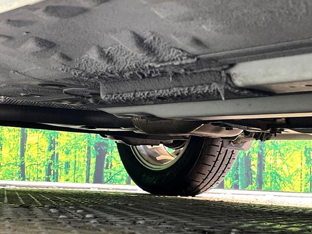 ノート ｅ－パワー　メダリスト　純正ナビ　全周囲カメラ　インテリジェントエマージェンシーブレーキ　コーナーセンサー　スマートキー　純正１５インチアルミ　オートライト　オートエアコン　Ｂｌｕｅｔｏｏｔｈ再生　フルセグ　盗難防止装置（22枚目）