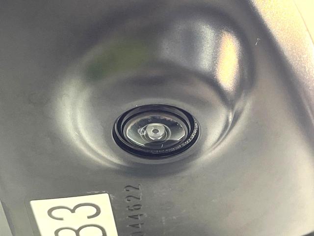 ノート ｅ－パワー　メダリスト　純正ナビ　全周囲カメラ　インテリジェントエマージェンシーブレーキ　コーナーセンサー　スマートキー　純正１５インチアルミ　オートライト　オートエアコン　Ｂｌｕｅｔｏｏｔｈ再生　フルセグ　盗難防止装置（35枚目）