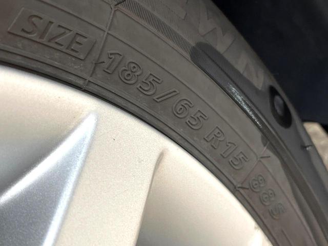 ノート ｅ－パワー　メダリスト　純正ナビ　全周囲カメラ　インテリジェントエマージェンシーブレーキ　コーナーセンサー　スマートキー　純正１５インチアルミ　オートライト　オートエアコン　Ｂｌｕｅｔｏｏｔｈ再生　フルセグ　盗難防止装置（38枚目）