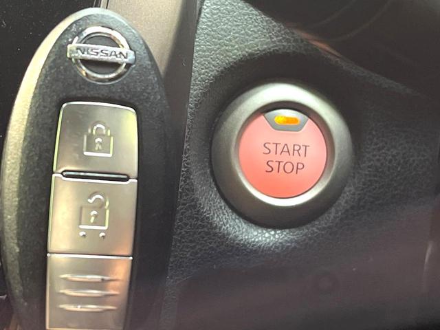 ノート ｅ－パワー　メダリスト　純正ナビ　全周囲カメラ　インテリジェントエマージェンシーブレーキ　コーナーセンサー　スマートキー　純正１５インチアルミ　オートライト　オートエアコン　Ｂｌｕｅｔｏｏｔｈ再生　フルセグ　盗難防止装置（42枚目）