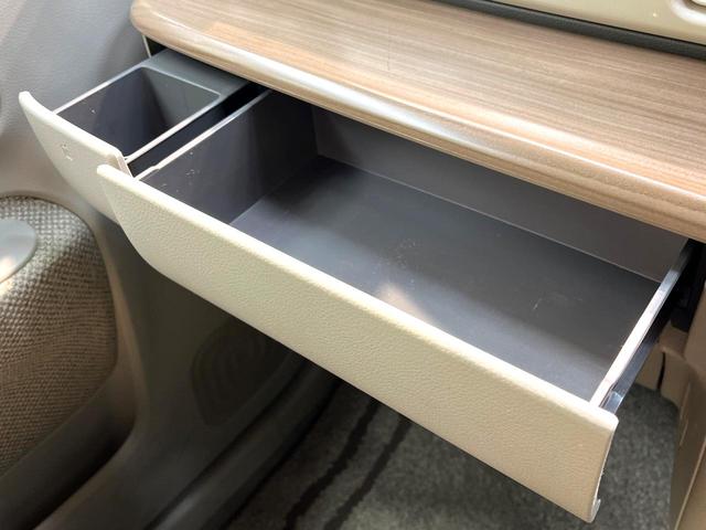 アルトラパン Ｘ　全周囲カメラ　レーダーブレーキサポート　禁煙車　純正ナビ　シートヒーター　スマートキー　ＨＩＤヘッド　純正１４インチアルミ　オートライト　オートエアコン　Ｂｌｕｅｔｏｏｔｈ　ＣＤ／ＤＶＤ再生　フルセグ（50枚目）