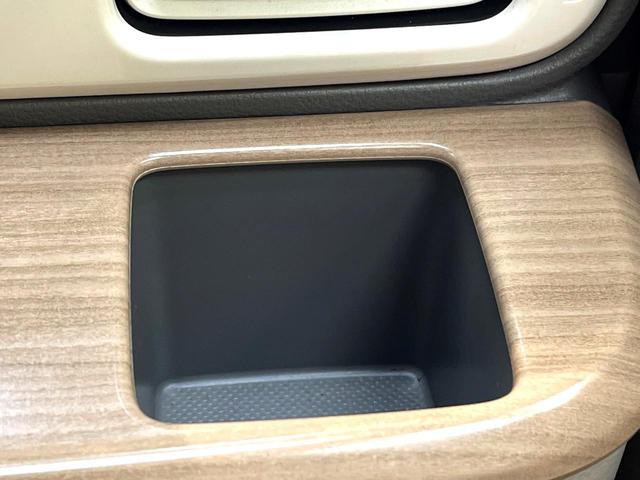 アルトラパン Ｘ　全周囲カメラ　レーダーブレーキサポート　禁煙車　純正ナビ　シートヒーター　スマートキー　ＨＩＤヘッド　純正１４インチアルミ　オートライト　オートエアコン　Ｂｌｕｅｔｏｏｔｈ　ＣＤ／ＤＶＤ再生　フルセグ（53枚目）