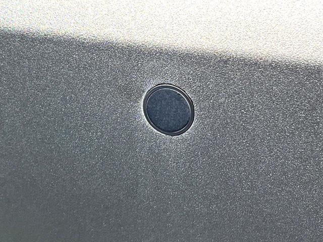 ヤリスクロス Ｚ　禁煙車　衝突軽減システム　レーダークルーズ　ディスプレイオーディオ　バックカメラ　ドライブレコーダー　ＥＴＣ　ｂｌｕｅｔｏｏｔｈ再生　シートヒーター　パワーシート　ＬＥＤヘッド　レーンアシスト（35枚目）