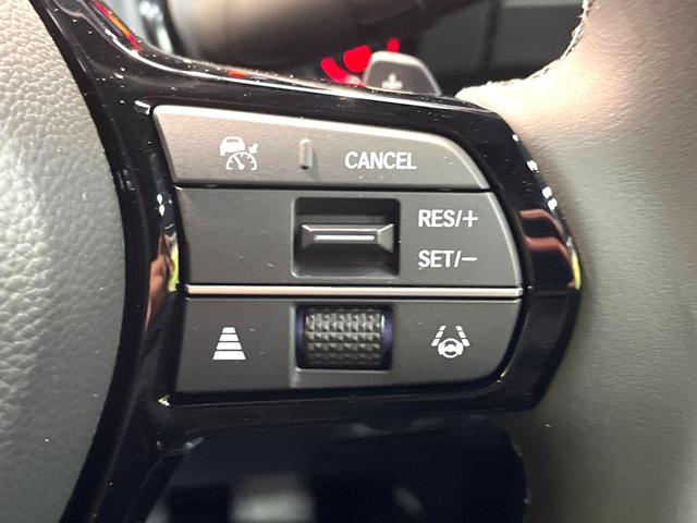 �y�A�_�v�e�B�u�N���[�Y�R���g���[���z�������H�ł̒��������s���y�ɁI�I�����ő��x��ۂN���[�Y�R���g���[�����A�Փˌy���V�X�e���ƘA�g���A�O���̎ԗ������m���ĎԊԂ�ۂ悤�ɑ��x���߂��Ă���܂��I�I