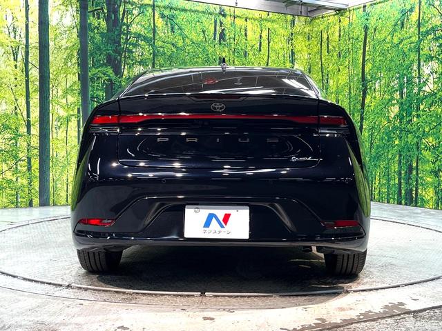 プリウス Ｚ　禁煙車　１２．３インチディスプレイオーディオプラス　全周囲カメラ　衝突被害軽減システム　レーダークルーズ　電動リアゲート　シートベンチレーション　メモリー付パワーシート　コーナーセンサー　ＥＴＣ（16枚目）