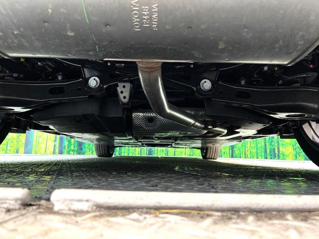 プリウス Ｚ　禁煙車　１２．３インチディスプレイオーディオプラス　全周囲カメラ　衝突被害軽減システム　レーダークルーズ　電動リアゲート　シートベンチレーション　メモリー付パワーシート　コーナーセンサー　ＥＴＣ（20枚目）