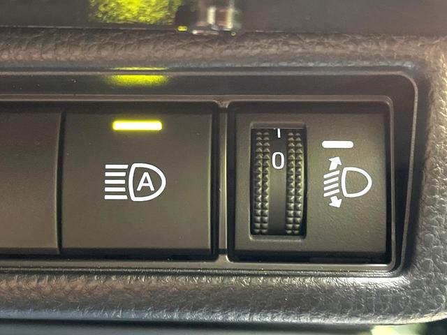 プリウス Ｚ　禁煙車　１２．３インチディスプレイオーディオプラス　全周囲カメラ　衝突被害軽減システム　レーダークルーズ　電動リアゲート　シートベンチレーション　メモリー付パワーシート　コーナーセンサー　ＥＴＣ（35枚目）